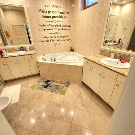 Kristoff Plaza Trencianske Teplice Aparthotel Trenčín